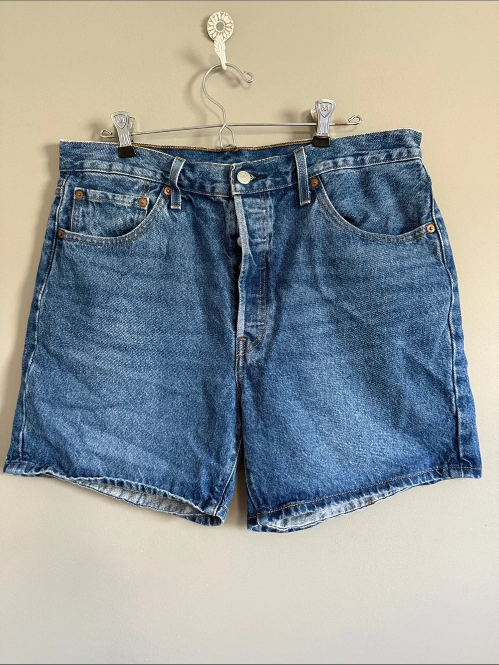 Levis dark blue